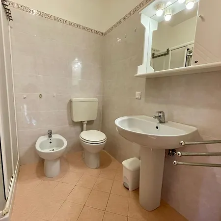 Gorgeous Flat In A With Shared Pool