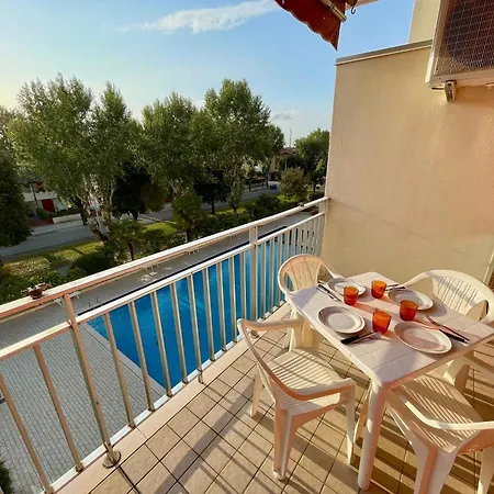 アパート Gorgeous Flat In A With Shared Pool