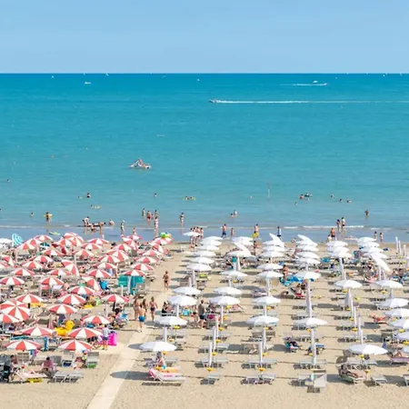 Gorgeous Flat In A With Shared Pool Porto Santa Margherita di Caorle